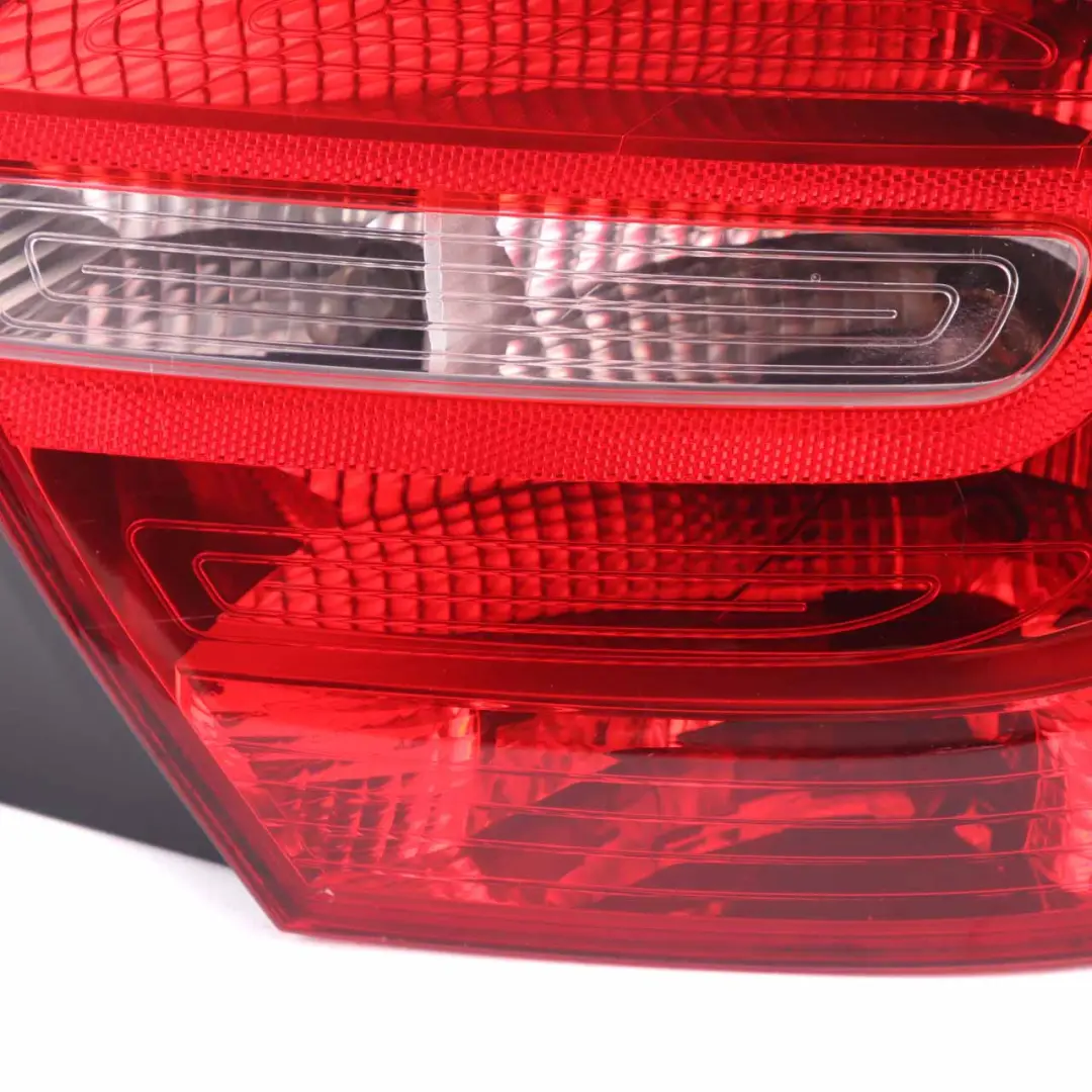 Piloto trasero Mercedes W176 Derecho Panel lateral luces traseras para con número de pieza A1769060200 Piloto trasero Mercedes W176 Derecho Panel lateral luces traseras - SKU A1769060200 - Número de pieza A1769060200