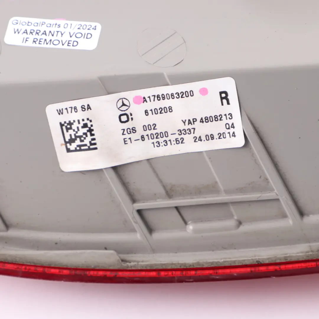 Feu Arrière Gauche Feu Arrière Latéral A1769063300 pour Mercedes W176 à propos du numéro de pièce A1769063200 Mercedes W176 Feu Arrière Gauche Feu Arrière Latéral A1769063300 - SKU A1769063200 - Numéro de pièce A1769063200