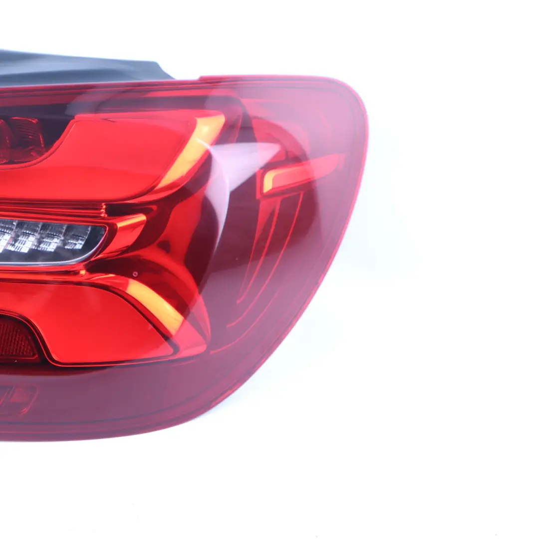 Luz Trasera Derecha Tail Light Side Panel Taillight para Mercedes W176 con número de pieza A1769065400 Mercedes W176 Luz Trasera Derecha Tail Light Side Panel Taillight - SKU A1769065400 - Número de pieza A1769065400