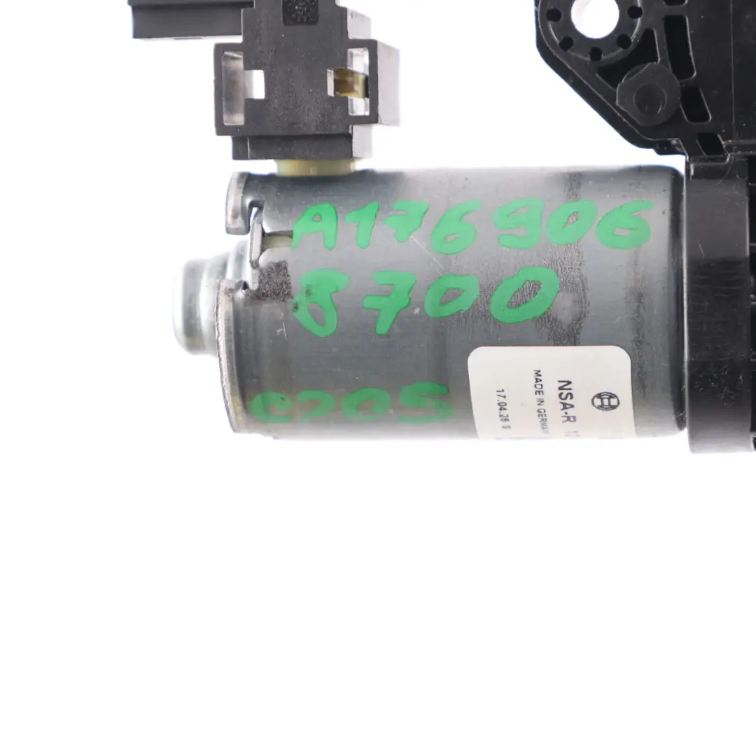  Moteur store Mercedes C117 W176 W205 C238 Unité moteur toit solaire - SKU A1769068700 - Numéro de pièce A1769068700