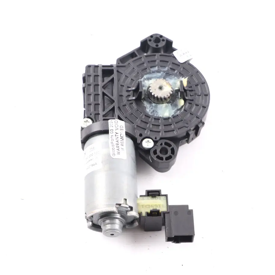 Roller Blind Motor Mercedes C117 W176 W205 C238 Sunroof Motor Unit to with Part number A1769068700 Roller Blind Motor Mercedes C117 W176 W205 C238 Sunroof Motor Unit - SKU A1769068700 - Part number A1769068700