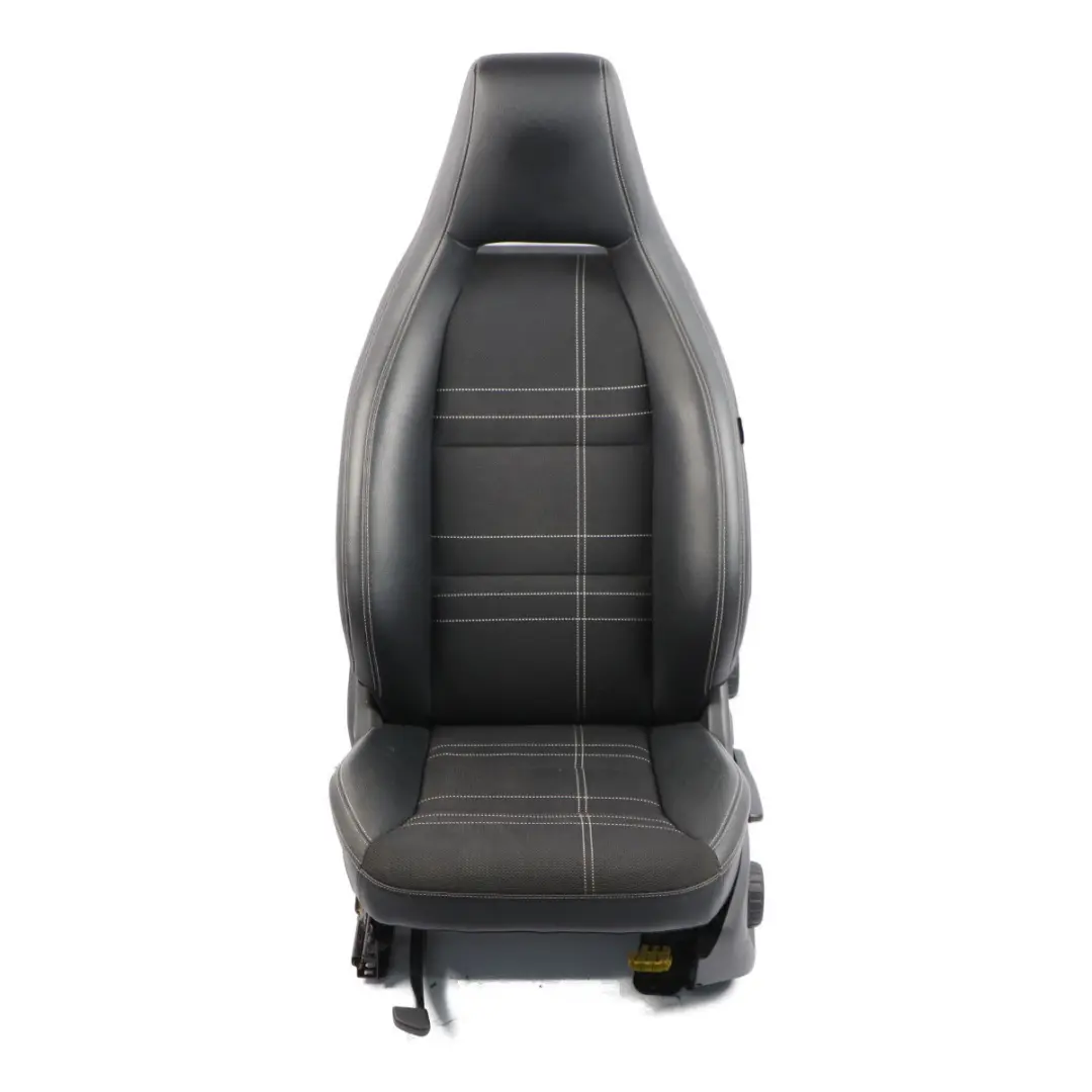 Asiento Delantero Sport Izquierdo Cuero / Tela Interior Negro para Mercedes W176 con número de pieza A1769108301 Mercedes W176 Asiento Delantero Sport Izquierdo Cuero / Tela Interior Negro - SKU A1769108301-2 - Número de pieza A1769108301