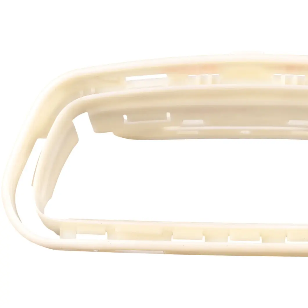 Ramka Fotela Przód Lewa do Mercedes W176 o numerze A1769130128 Mercedes W176 Ramka Fotela Przód Lewa - SKU A1769130128 - Numer Części A1769130128
