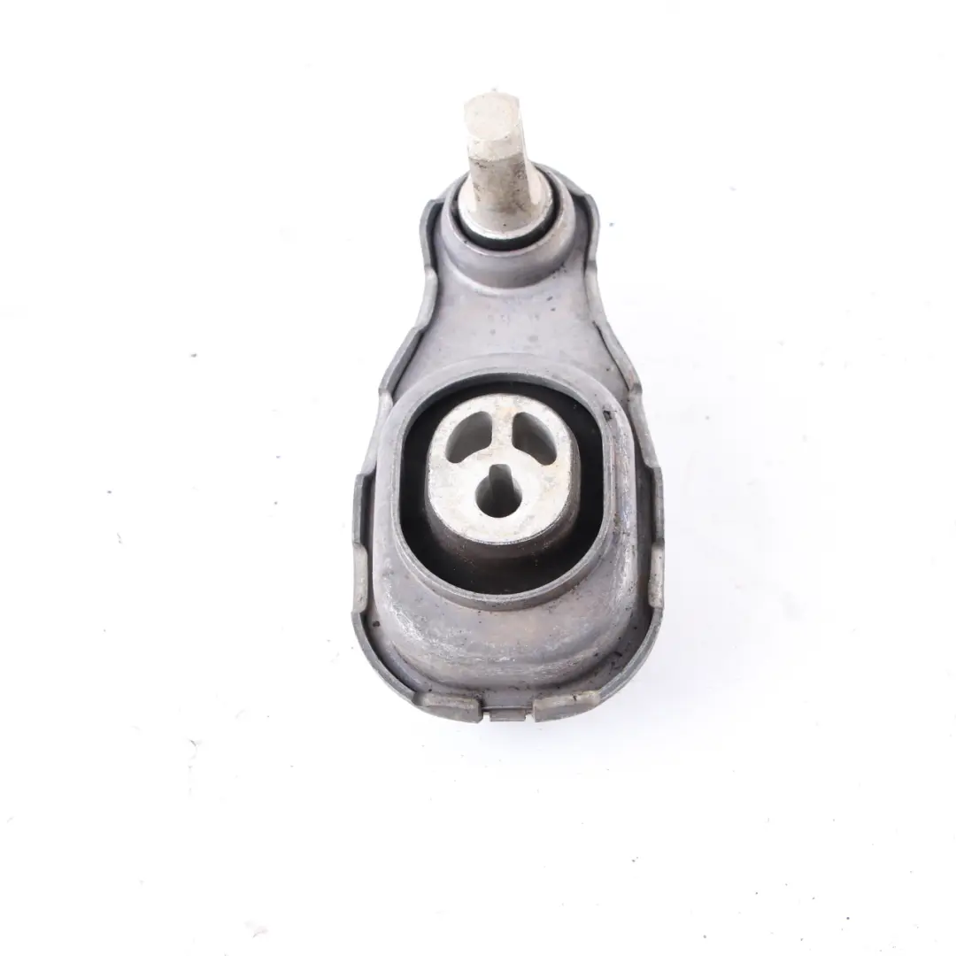 Motorträger Halterung Gummihalterung für Mercedes W177 AMG mit Teilenummer A1772400300 Mercedes W177 AMG Motorträger Halterung Gummihalterung - SKU A1772400300 - Teilenummer A1772400300