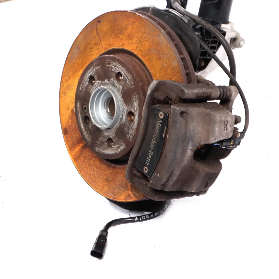 Mercedes W177 A 180 D vorne rechts O/S Aufhängung Bein Bremsscheibe Radnabe - SKU A1773209000 - Teilenummer A1773209000