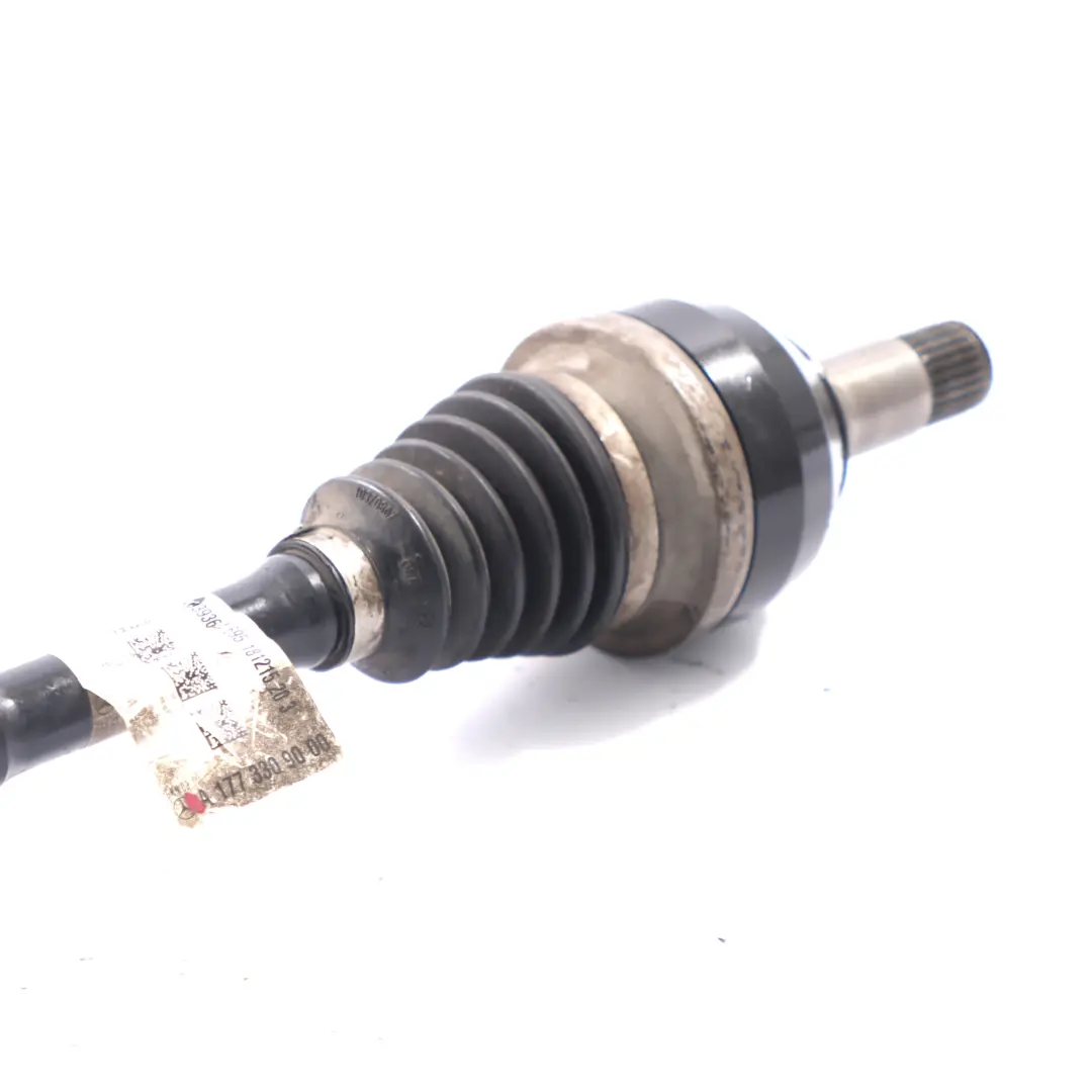 Albero di trasmissione Mercedes W117 W247 Assale anteriore sinistro per con numero di parte A1773309000 Albero di trasmissione Mercedes W117 W247 Assale anteriore sinistro - SKU A1773309000 - Numero di parte A1773309000