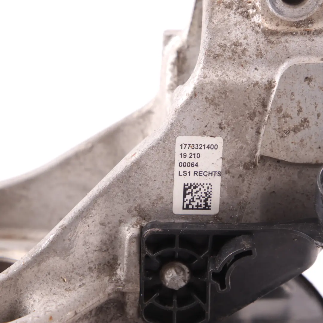 Roulement Moyeu Roue Avant Droit Axle Suspension Bearing pour Mercedes W177 A35 à propos du numéro de pièce A1773321400 Mercedes W177 A35 Roulement Moyeu Roue Avant Droit Axle Suspension Bearing - SKU A1773321400 - Numéro de pièce A1773321400