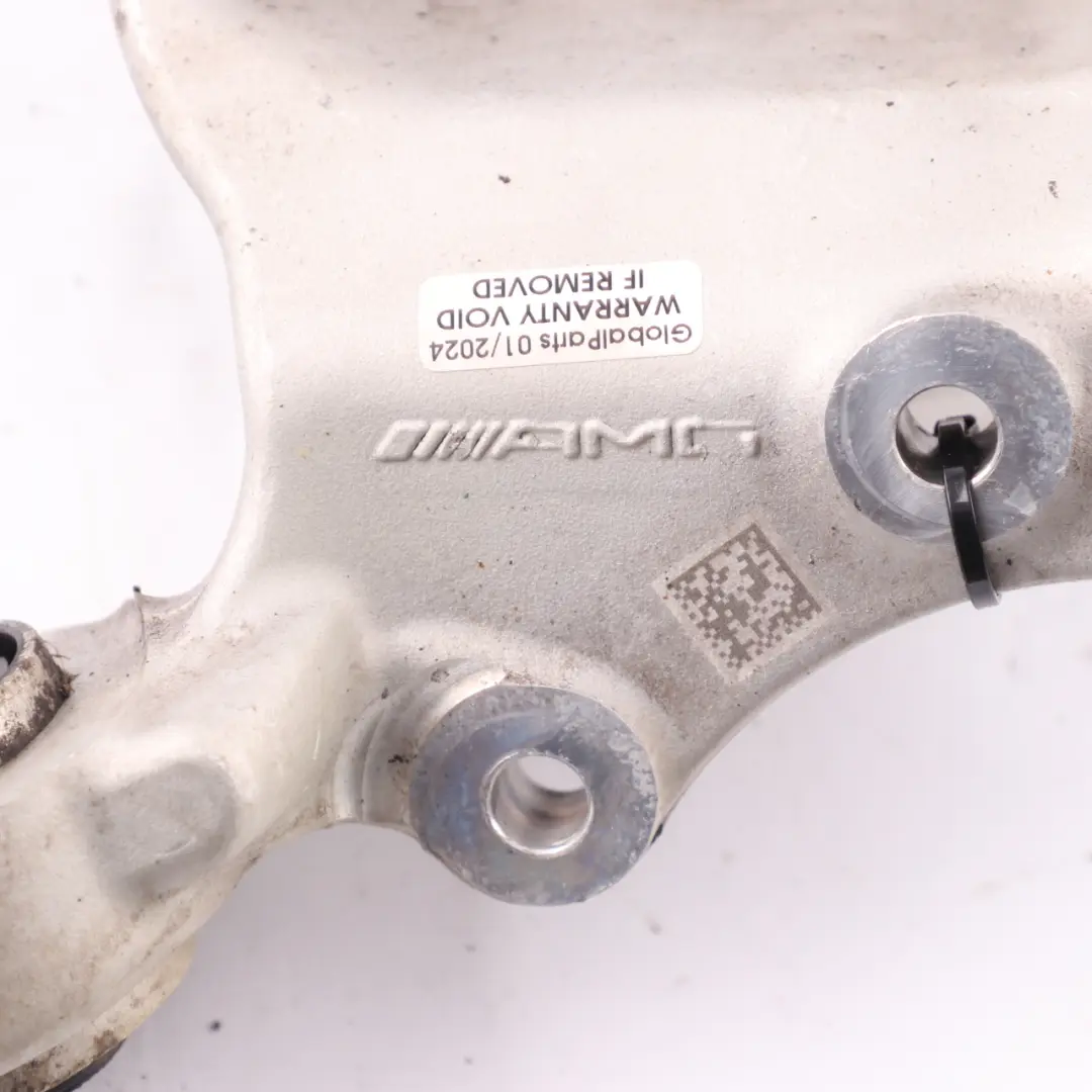 4MATIC Zwrotnica Koła Tył Lewy do Mercedes W177 AMG A35 o numerze A1773501900 Mercedes W177 AMG A35 4MATIC Zwrotnica Koła Tył Lewy - SKU A1773501900-1 - Numer Części A1773501900