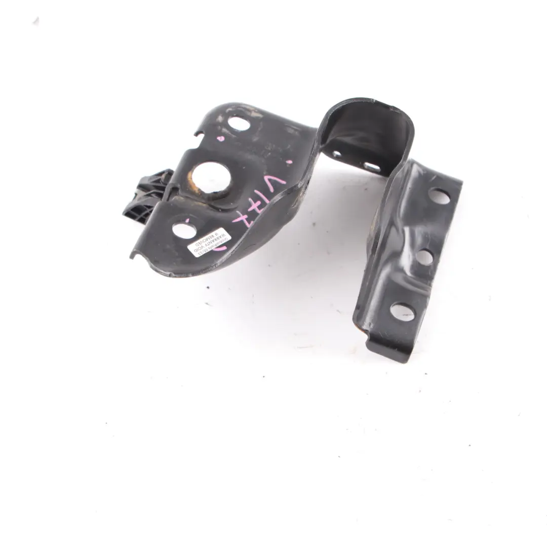 Querlenker Halter Hinten Rechts Mercedes W177 W247 - SKU A1773523200 - Teilenummer A1773523200