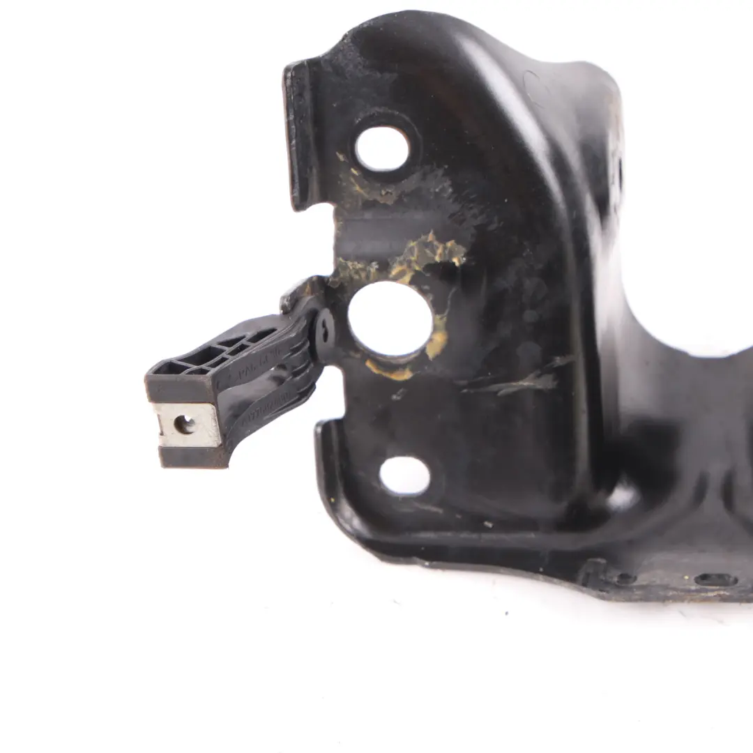 Querlenker Halter Hinten Rechts Mercedes W177 W247 - SKU A1773523200 - Teilenummer A1773523200