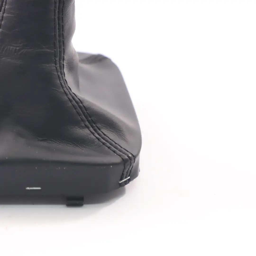 Botte levier vitesse Mercedes W171 Botte sélecteur levier vitesse en cuir noir pour à propos du numéro de pièce A1773640610 Botte levier vitesse Mercedes W171 Botte sélecteur levier vitesse en cuir noir - SKU A1773640610 - Numéro de pièce A1773640610
