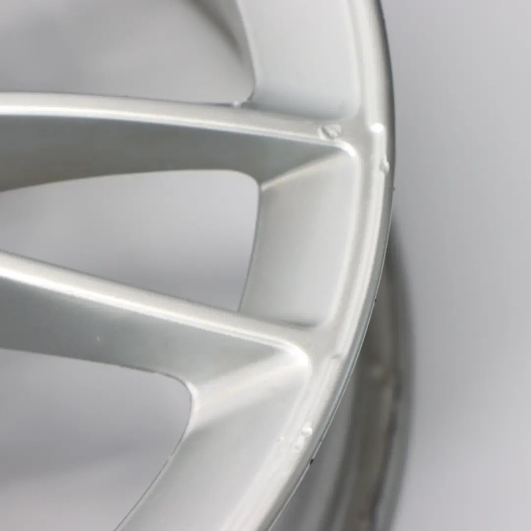 Silberne Leicht metall felge 16" ET:44 6,5J für Mercedes C118 W177 W247 mit Teilenummer A1774010100 Mercedes C118 W177 W247 Silberne Leicht metall felge 16" ET:44 6,5J - SKU A1774010100-1 - Teilenummer A1774010100