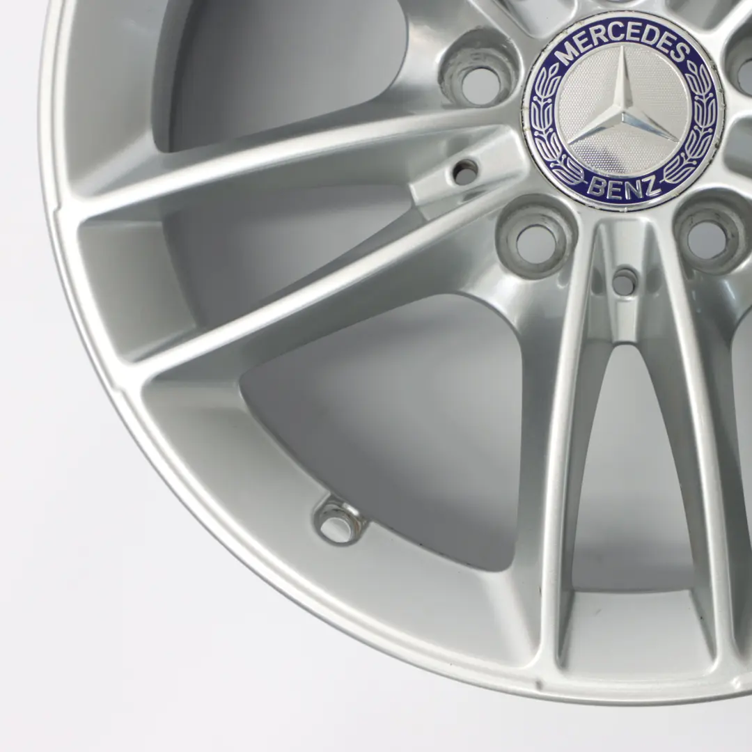 Cerchio in lega argento 16" ET:44 6,5J per Mercedes C118 W177 W247 con numero di parte A1774010100 Mercedes C118 W177 W247 Cerchio in lega argento 16" ET:44 6,5J - SKU A1774010100-2 - Numero di parte A1774010100