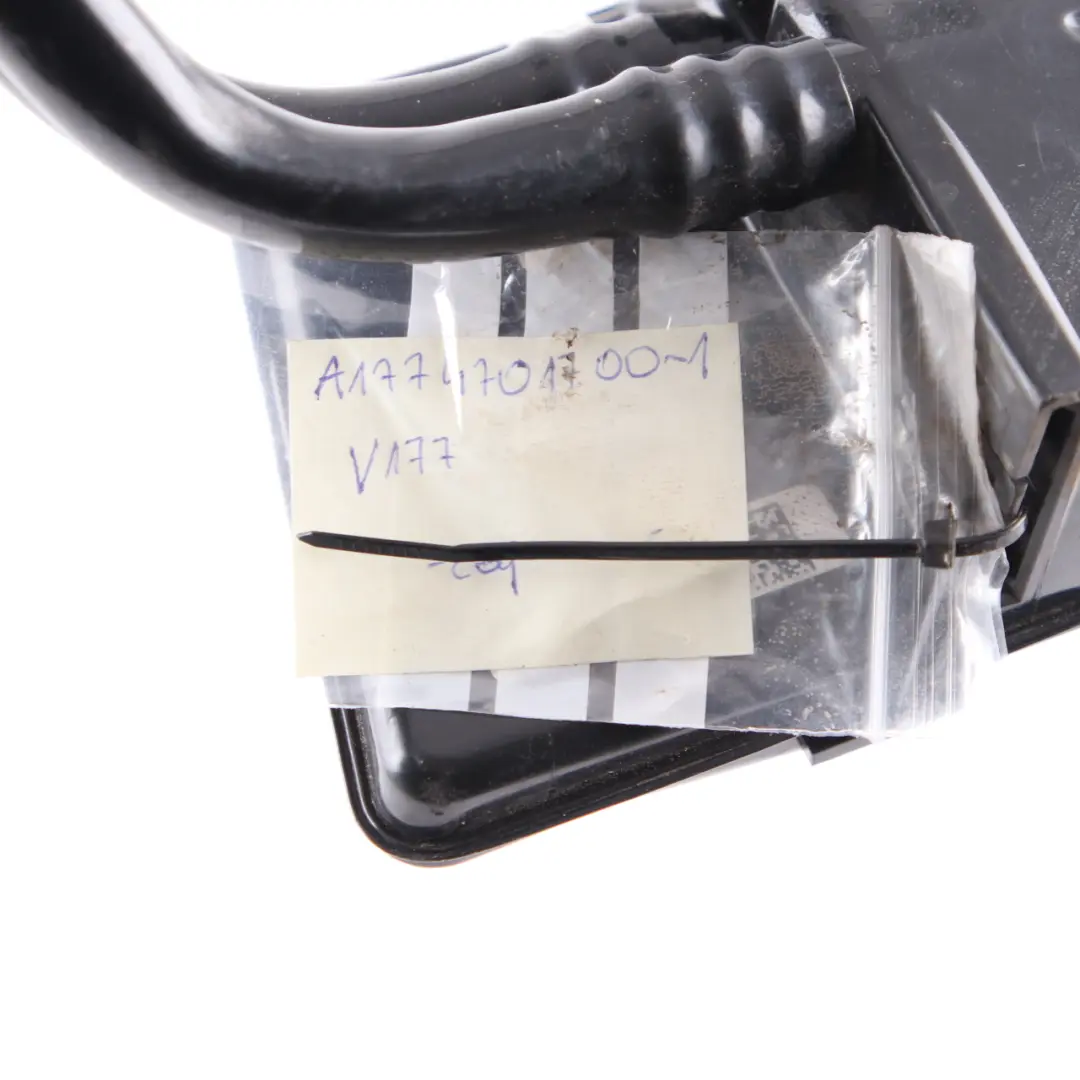 Przewód Wlewu Paliwa Odpowietrzenia do Mercedes W177 Benzyna o numerze A1774701700 Mercedes W177 Benzyna Przewód Wlewu Paliwa Odpowietrzenia - SKU A1774701700-1 - Numer Części A1774701700