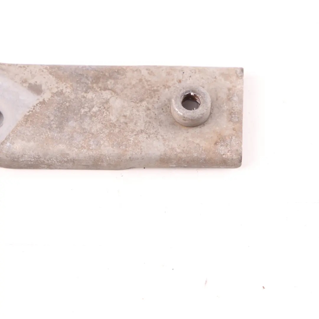 Support jambe force avant Support sangle droite pour Mercedes W177 AMG à propos du numéro de pièce A1775201600 Mercedes W177 AMG Support jambe force avant Support sangle droite - SKU A1775201600 - Numéro de pièce A1775201600