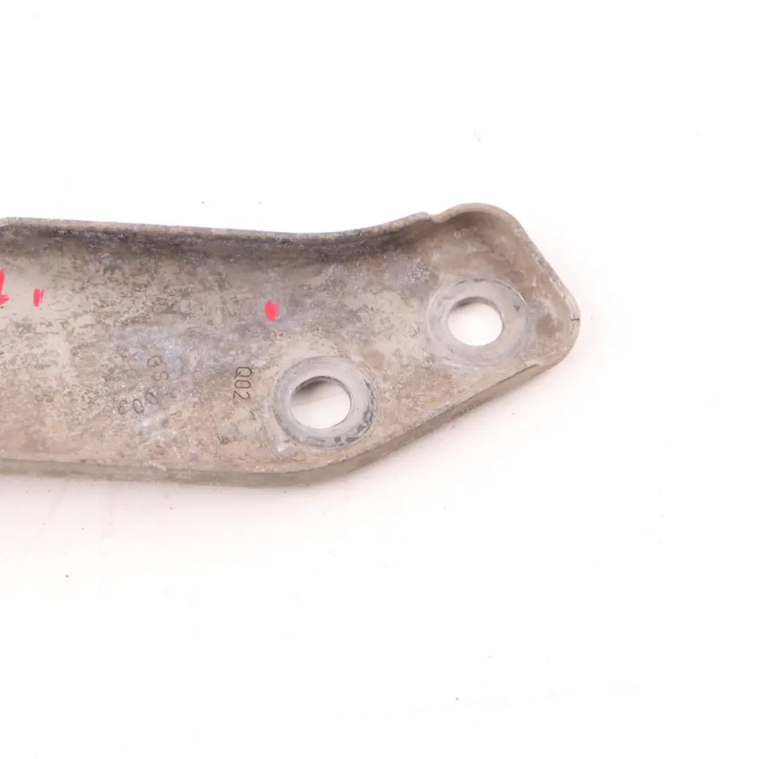 Supporto montante anteriore Cinghia sostegno destra per Mercedes W177 con numero di parte A1775201600 Mercedes W177 Supporto montante anteriore Cinghia sostegno destra - SKU A1775201600 - Numero di parte A1775201600