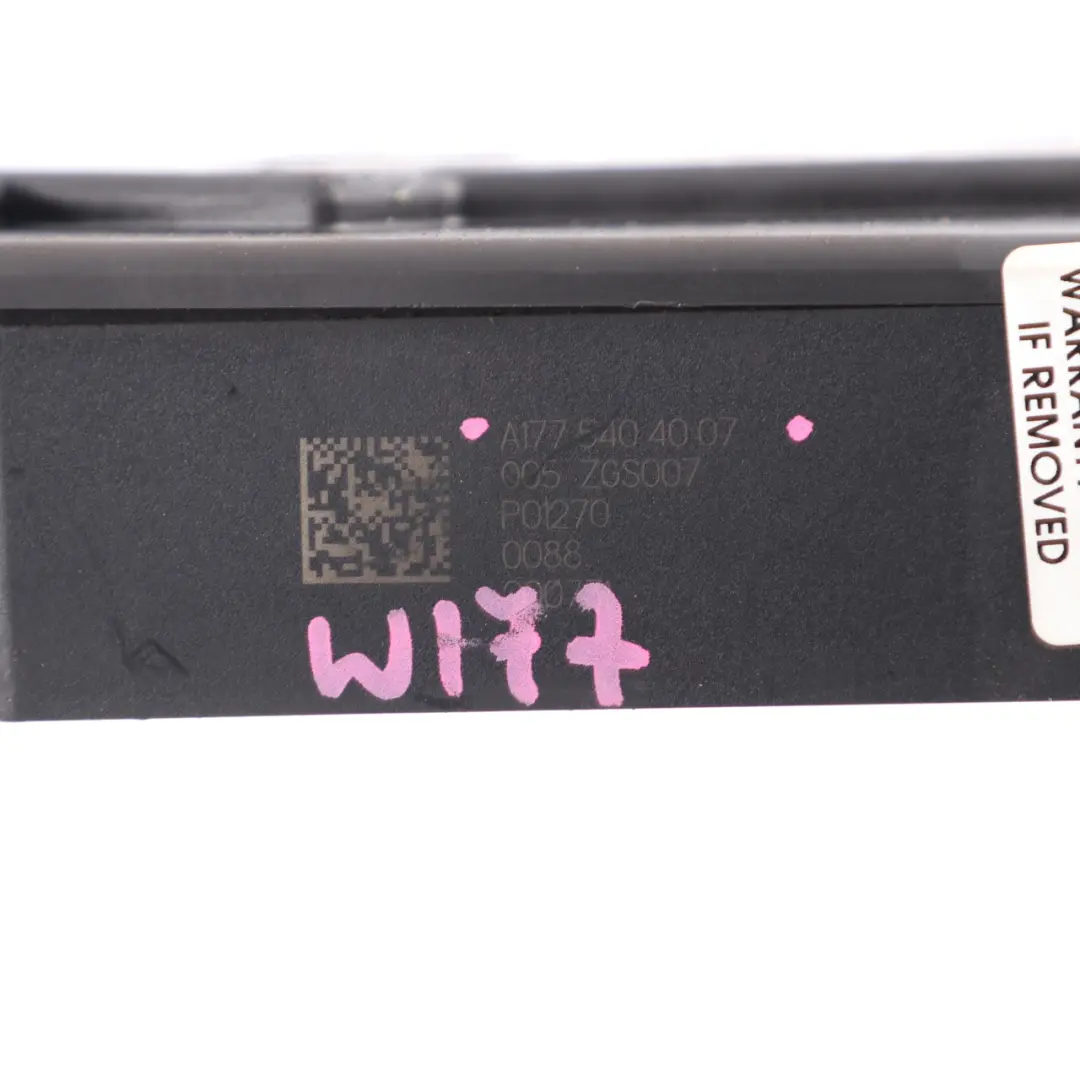 Scatola Fusibili Unità Distribuzione Potenza Giunzione per Mercedes W177 con numero di parte A1775404007 Mercedes W177 Scatola Fusibili Unità Distribuzione Potenza Giunzione - SKU A1775404007 - Numero di parte A1775404007