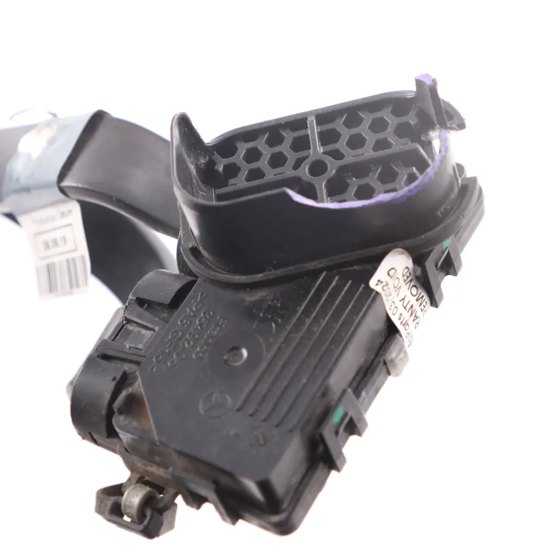 cavo batteria positivo filo avviamento per Mercedes W177 W247 con numero di parte A1775407932 Mercedes W177 W247 cavo batteria positivo filo avviamento - SKU A1775407932-1 - Numero di parte A1775407932