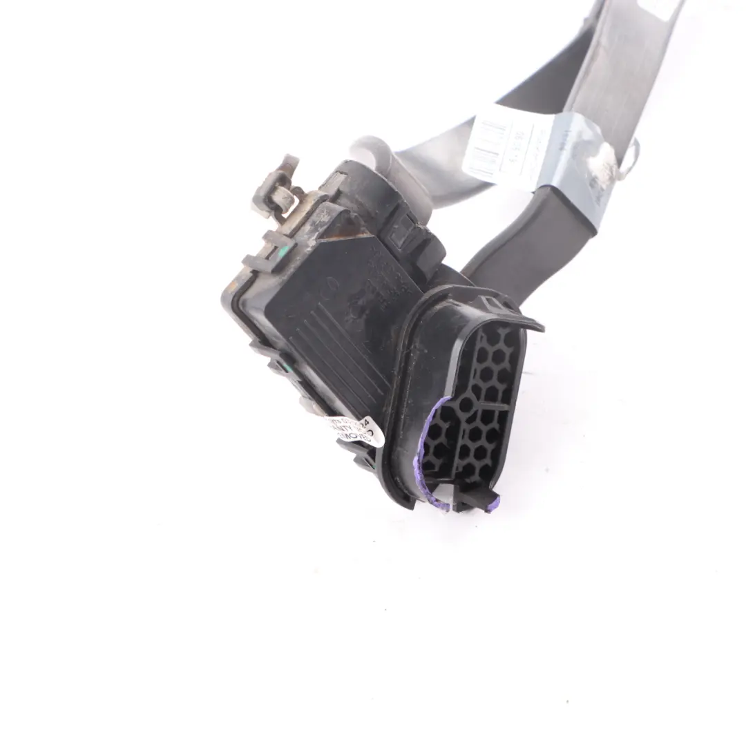 Kabel Klema Akumulatora Dodatni do Mercedes W177 W247 o numerze A1775407932 Mercedes W177 W247 Kabel Klema Akumulatora Dodatni - SKU A1775407932-1 - Numer Części A1775407932