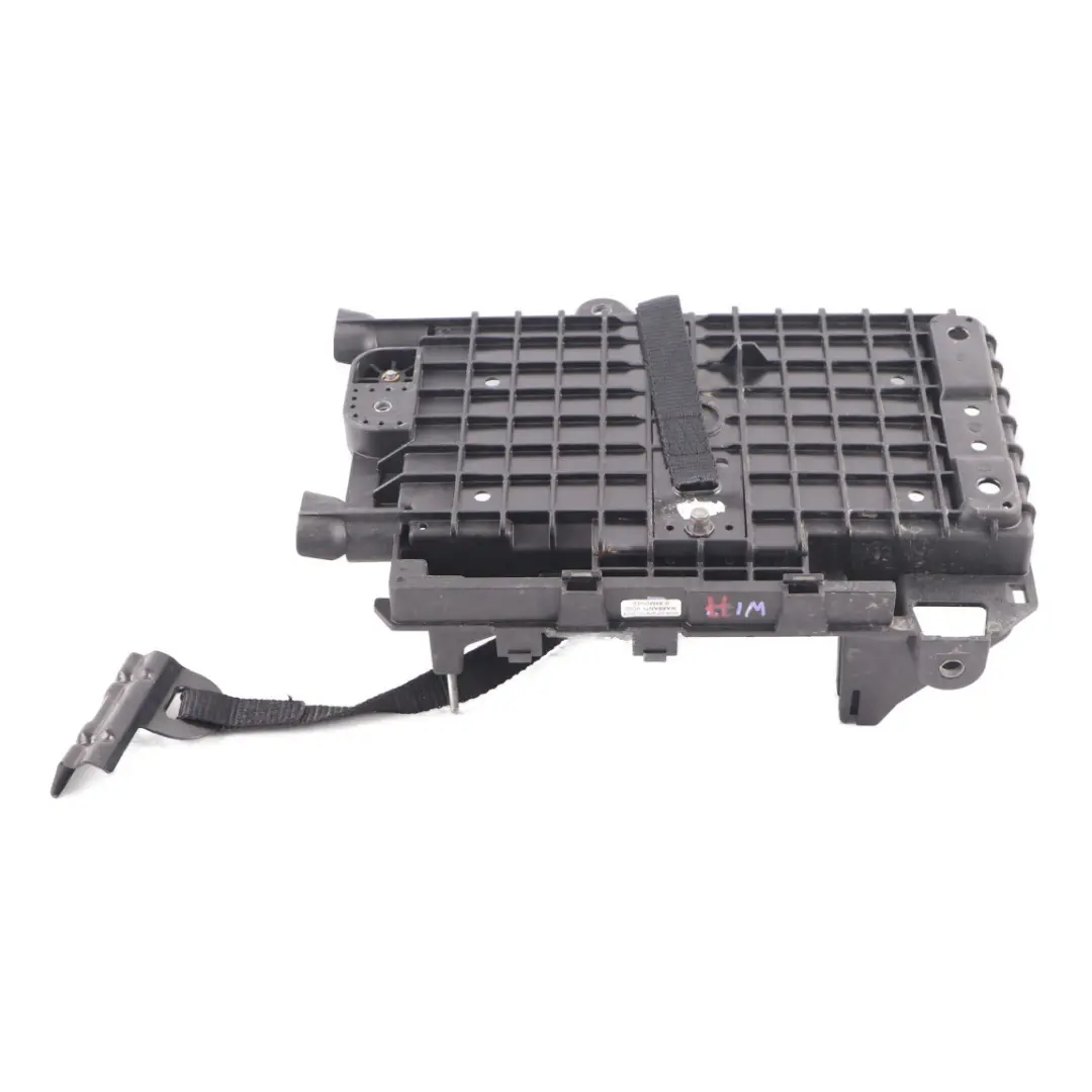 Caja Batería Recorte Cubierta Soporte para Mercedes C118 W177 W247 con número de pieza A1776204201 Mercedes C118 W177 W247 Caja Batería Recorte Cubierta Soporte - SKU A1776204201 - Número de pieza A1776204201