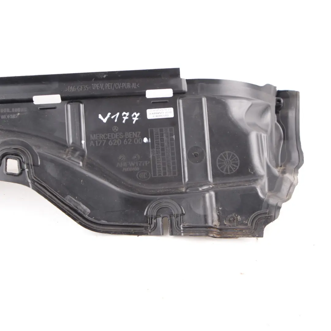 Tapa de protección térmica compartimento Derecha para Mercedes W177 W247 con número de pieza A1776206200 Mercedes W177 W247 Tapa de protección térmica compartimento Derecha - SKU A1776206200 - Número de pieza A1776206200