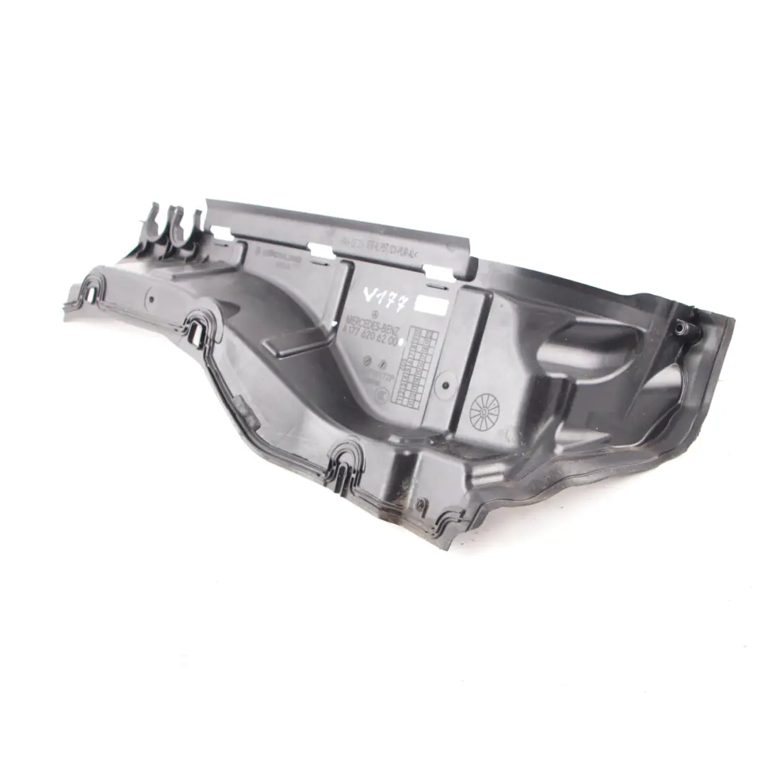 Motorraumabtrennung Hitzeschild Abdeckung Rechts für Mercedes W177 W247 mit Teilenummer A1776206200 Mercedes W177 W247 Motorraumabtrennung Hitzeschild Abdeckung Rechts - SKU A1776206200 - Teilenummer A1776206200