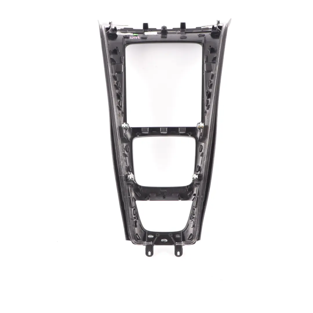 Abdeckung Mittelkonsole Trim Surround Rahmen für Mercedes W177 mit Teilenummer A1776802004 Mercedes W177 Abdeckung Mittelkonsole Trim Surround Rahmen - SKU A1776802004 - Teilenummer A1776802004