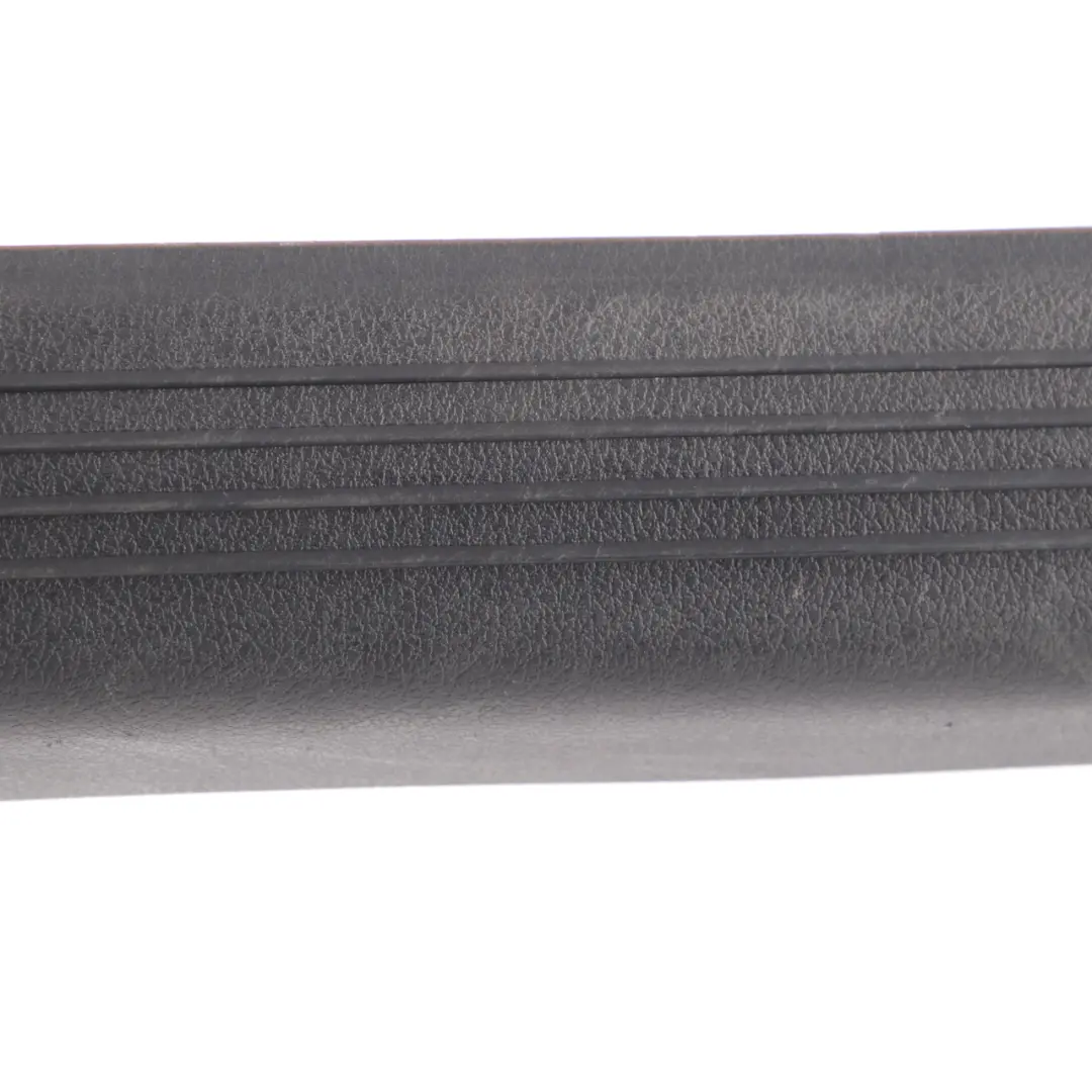 soglia porta anteriore destra O/S gradino ingresso copertura trim per Mercedes W177 con numero di parte A1776802800 Mercedes W177 soglia porta anteriore destra O/S gradino ingresso copertura trim - SKU A1776802800 - Numero di parte A1776802800