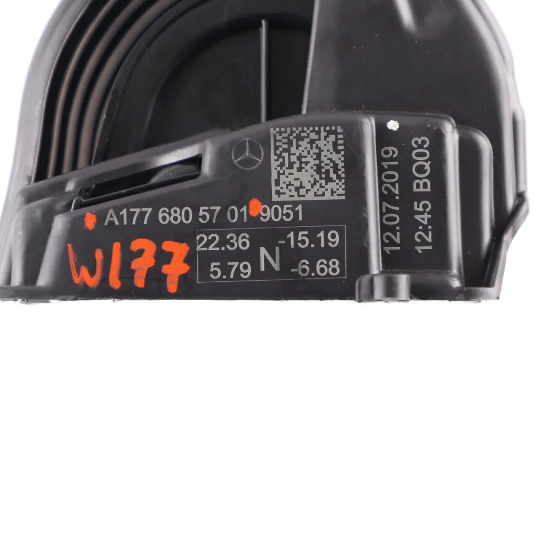 Console centrale Portabicchieri Scomparto Portaoggetti Mercedes W177 - SKU A1776805701 - Numero di parte A1776805701