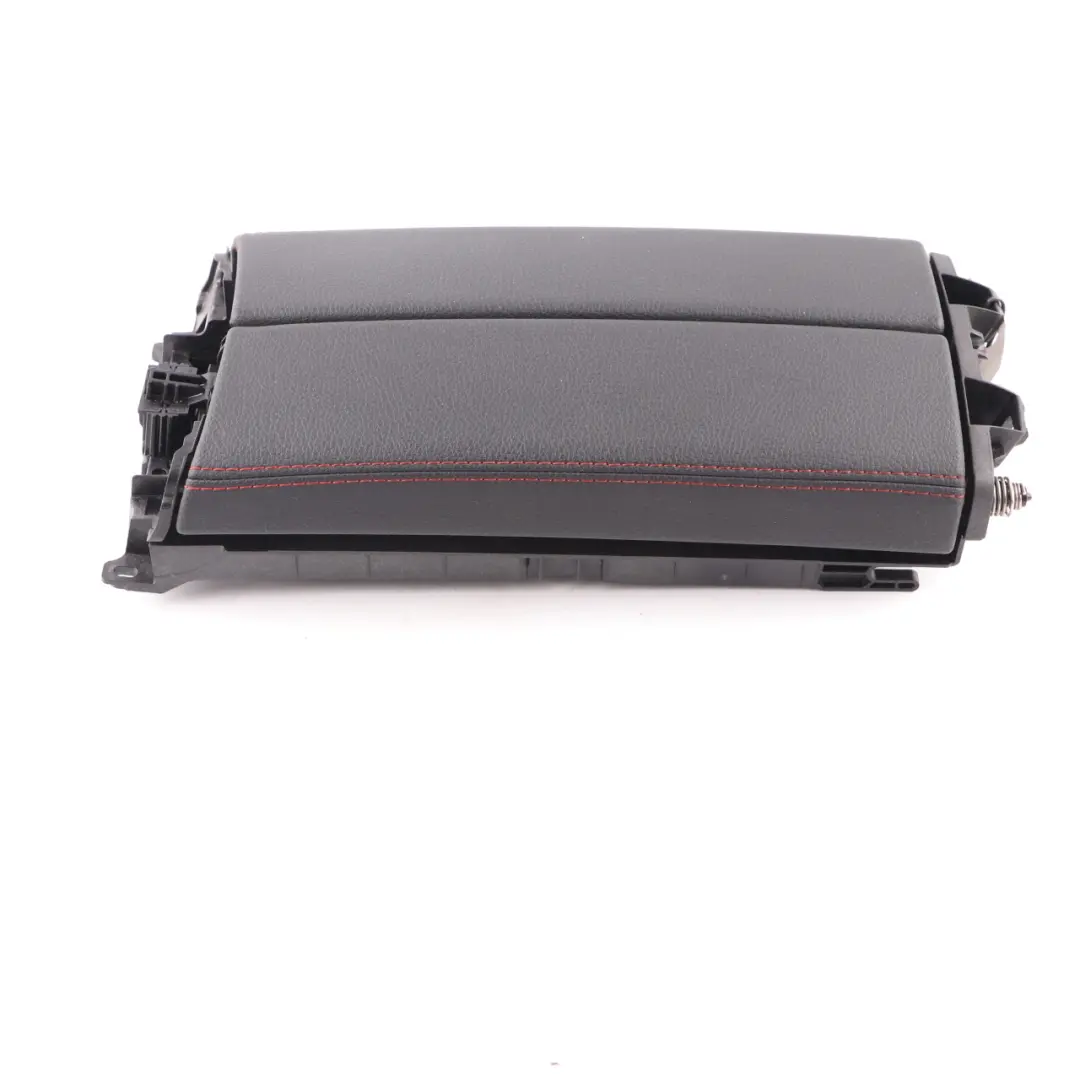 Bracciolo Console Centrale Coperchio Pelle Nero Rosso Filetti per Mercedes W177 con numero di parte A1776806603 Mercedes W177 Bracciolo Console Centrale Coperchio Pelle Nero Rosso Filetti - SKU A1776806603-1 - Numero di parte A1776806603