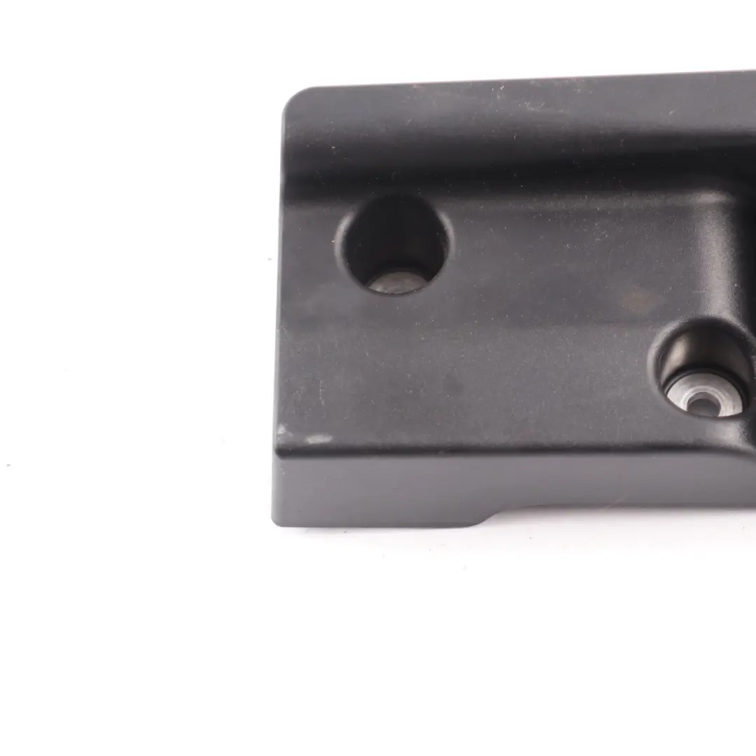 Mercedes W177 Compartiment de coffre au sol gauche Support - SKU A1776808505 - Numéro de pièce A1776808505