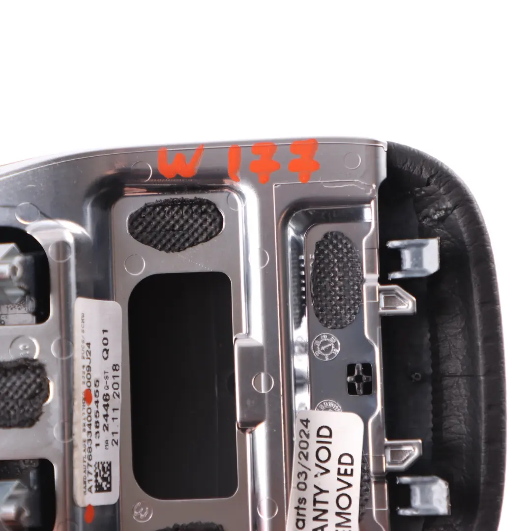 Consola Reposamanos Reposamanos Funda Cuero Negro para Mercedes W177 con número de pieza A1776833400 Mercedes W177 Consola Reposamanos Reposamanos Funda Cuero Negro - SKU A1776833400 - Número de pieza A1776833400