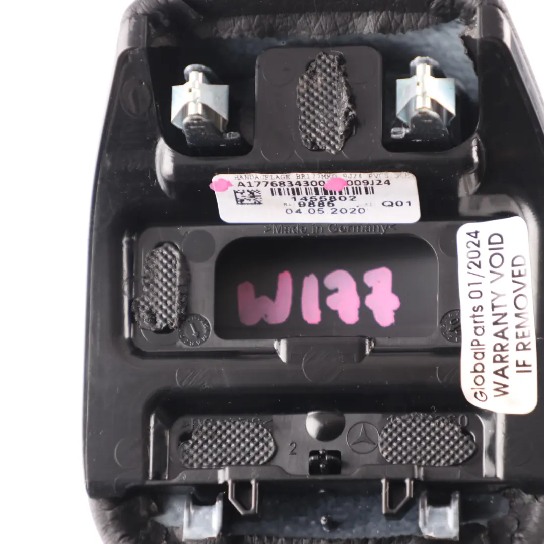 Consola Central Pomo palanca cambios Acolchado Negro para Mercedes W177 con número de pieza A1776834300 Mercedes W177 Consola Central Pomo palanca cambios Acolchado Negro - SKU A1776834300 - Número de pieza A1776834300