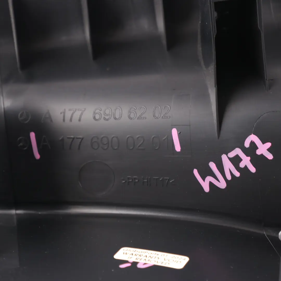 Rivestimento porta parete laterale inferiore posteriore destro per Mercedes W177 con numero di parte A1776900201 Mercedes W177 Rivestimento porta parete laterale inferiore posteriore destro - SKU A1776900201 - Numero di parte A1776900201