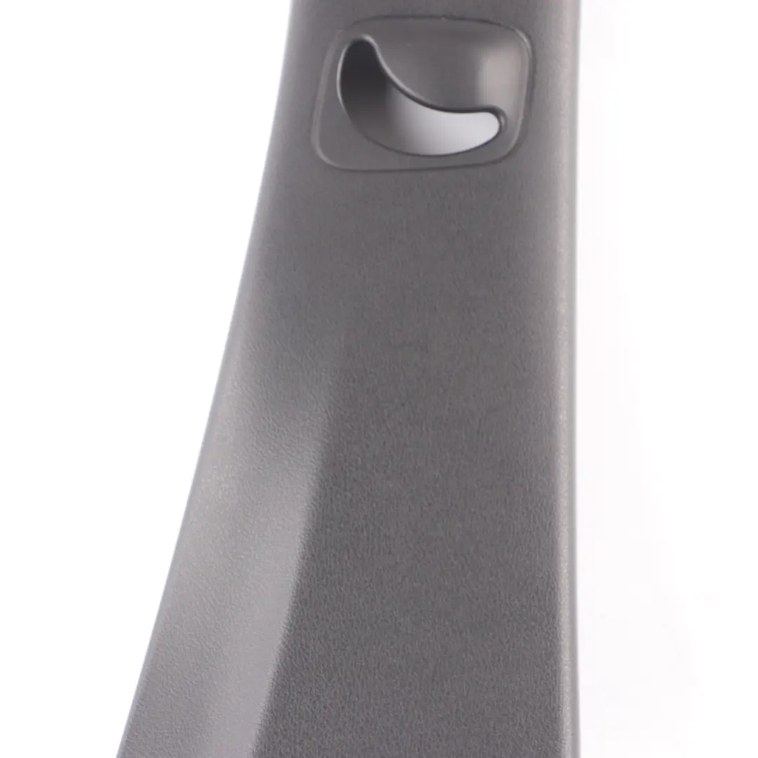 Verkleidung B Säule B Abdeckung Oben Rechts für Mercedes W177 mit Teilenummer A1776900300 Mercedes W177 Verkleidung B Säule B Abdeckung Oben Rechts - SKU A1776900300 - Teilenummer A1776900300