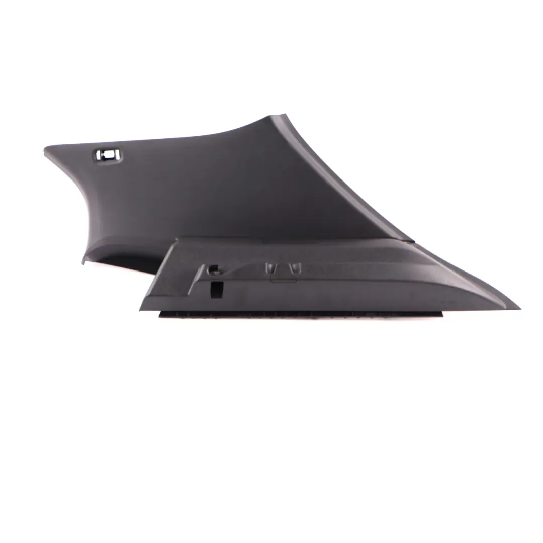 Couvre colonne arrière droite noir pour Mercedes W177 à propos du numéro de pièce A1776900500 Mercedes W177 Couvre colonne arrière droite noir - SKU A1776900500-1 - Numéro de pièce A1776900500