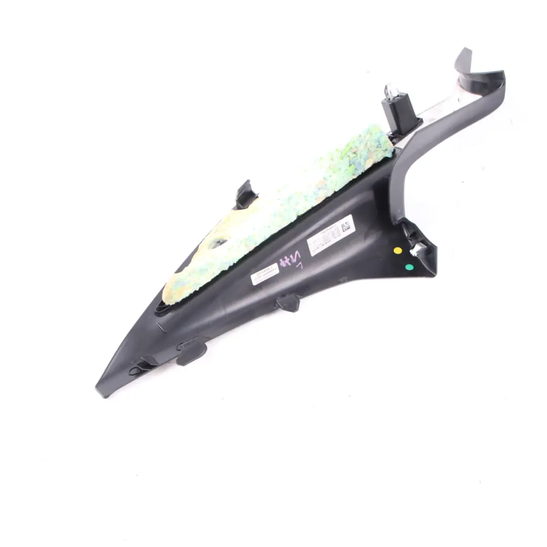 Säulenverkleidung Abdeckung Hinten Rechts Schwarz für Mercedes W177 C mit Teilenummer A1776908902 Mercedes W177 C Säulenverkleidung Abdeckung Hinten Rechts Schwarz - SKU A1776908902 - Teilenummer A1776908902