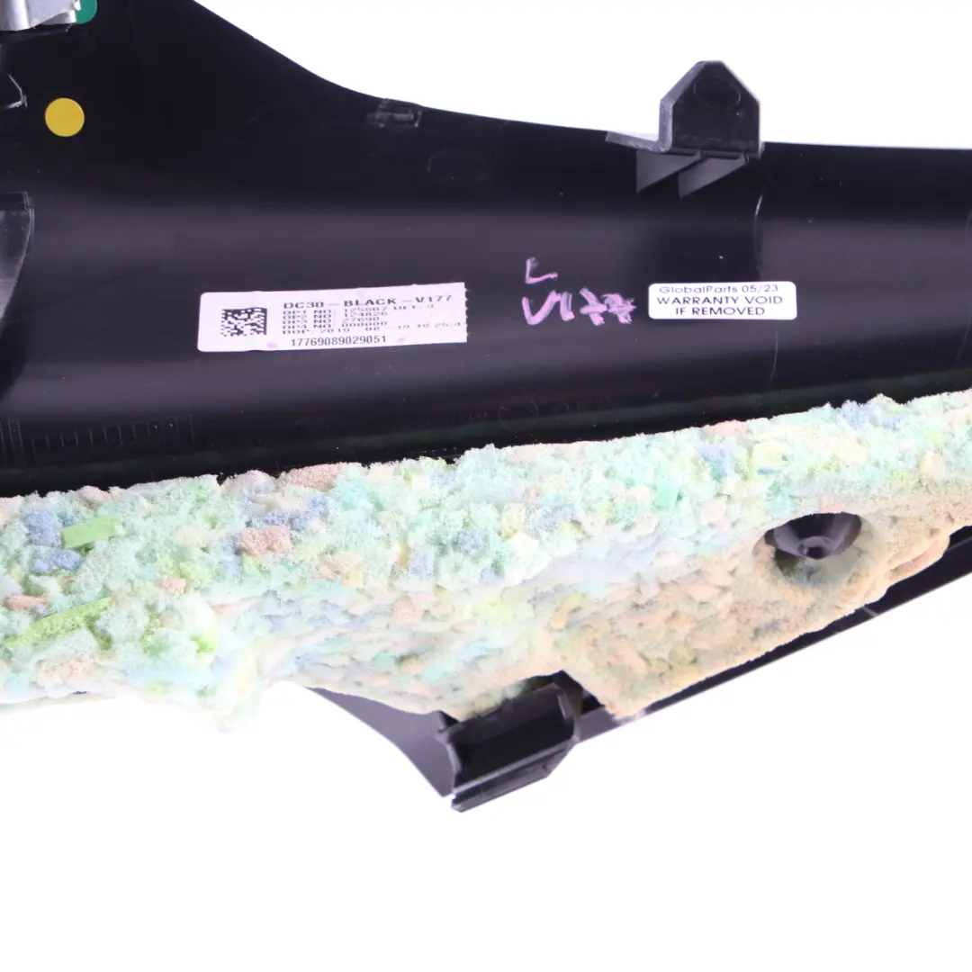 Berline panneau garniture montant arrière droit Noir pour Mercedes W177 à propos du numéro de pièce A1776908902 Mercedes W177 Berline panneau garniture montant arrière droit Noir - SKU A1776908902 - Numéro de pièce A1776908902