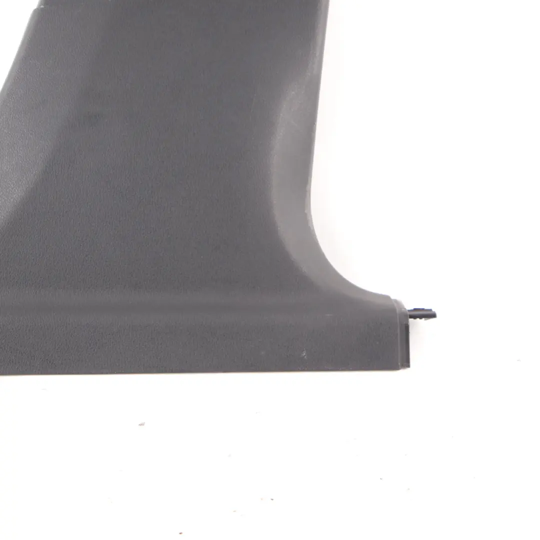 Mercedes W177 Couvercle de garniture B-Pillar Panneau intérieur droit noir - SKU A1776909801 - Numéro de pièce A1776909801