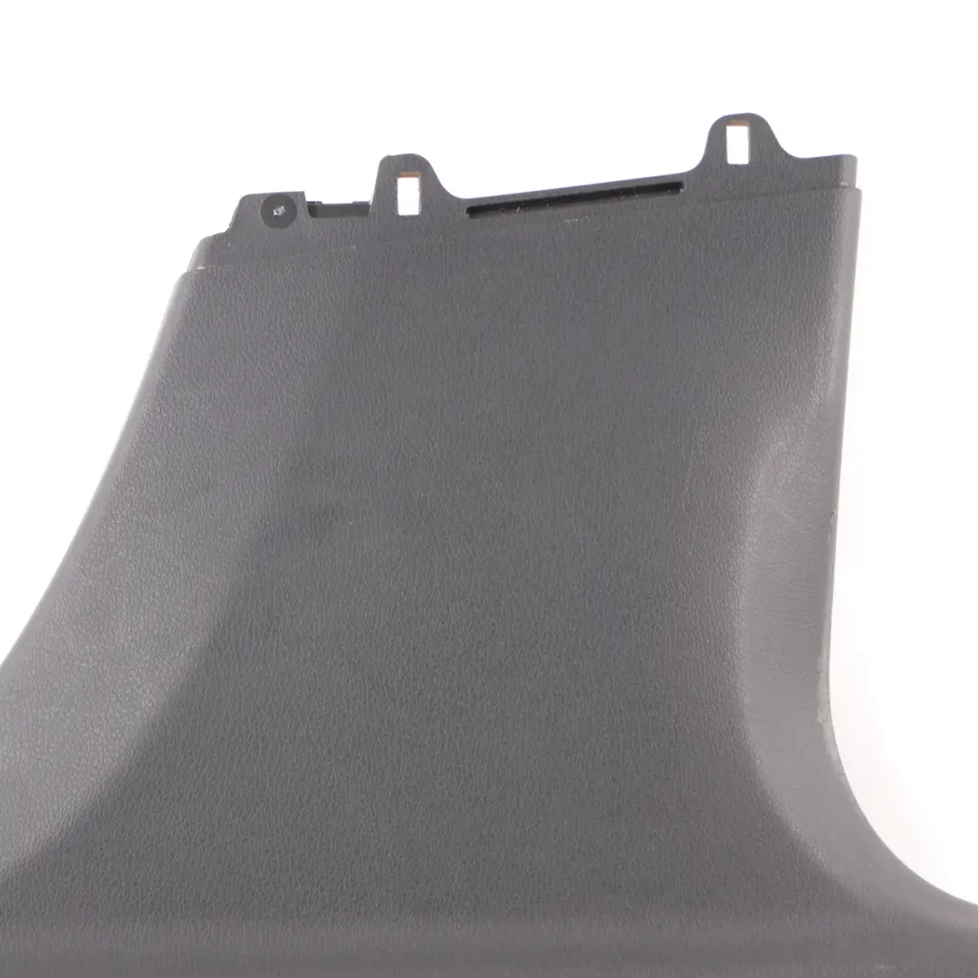 Mercedes W177 Couvercle de garniture B-Pillar Panneau intérieur droit noir - SKU A1776909801 - Numéro de pièce A1776909801