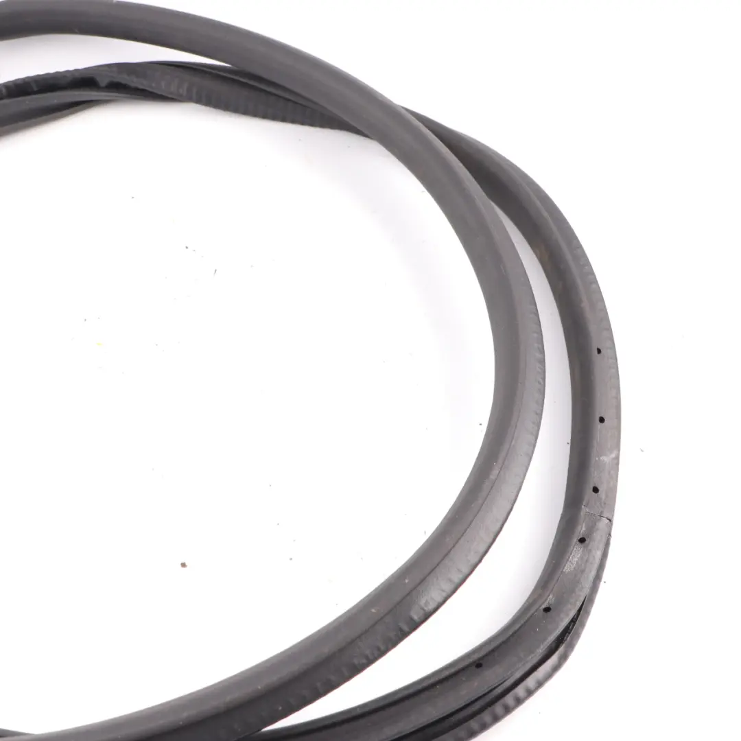 Joint Avant Porte Latérale Gauche Droite Caoutchouc pour Mercedes W177 à propos du numéro de pièce A1776920000 Mercedes W177 Joint Avant Porte Latérale Gauche Droite Caoutchouc - SKU A1776920000 - Numéro de pièce A1776920000