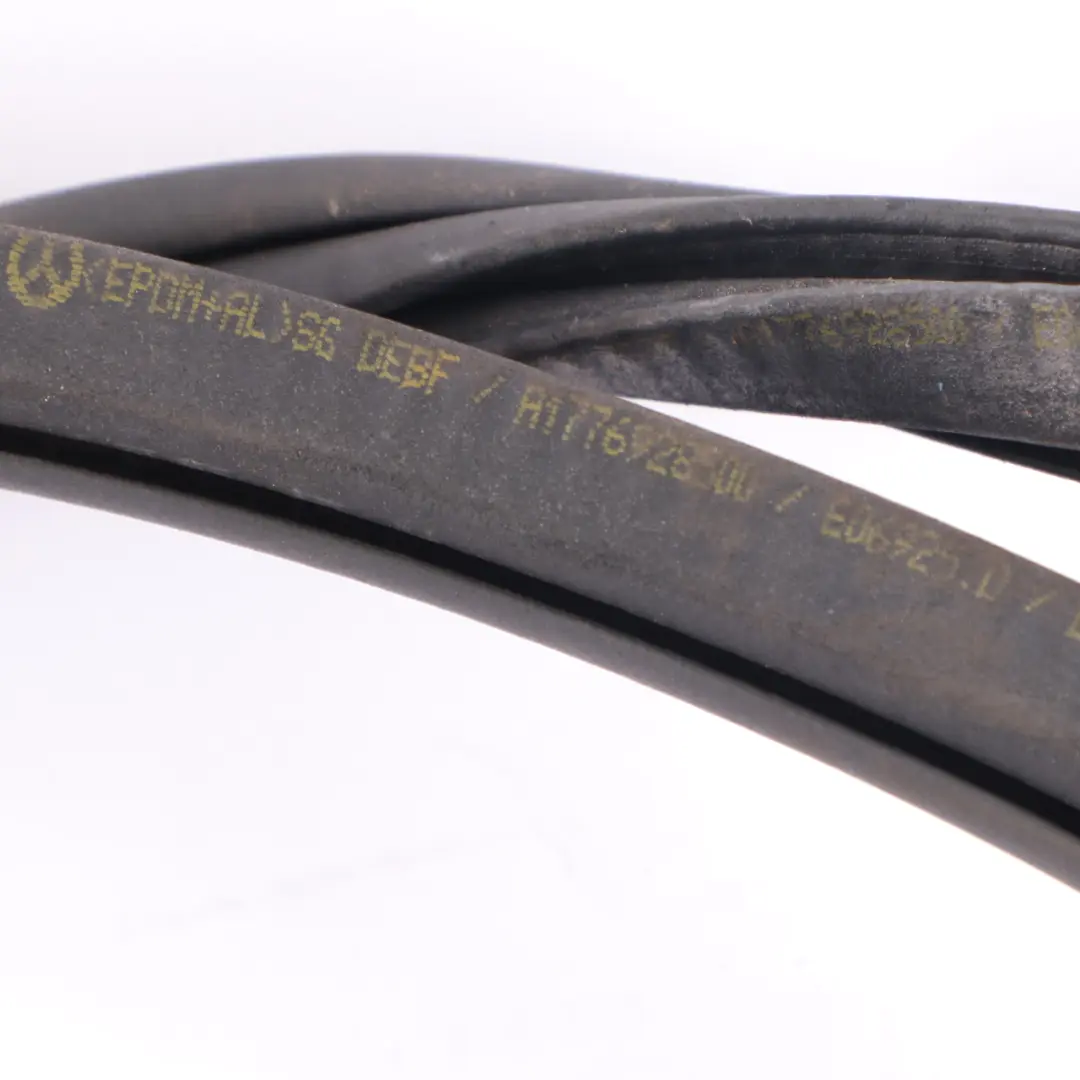 Frontdichtung Links Rechts Tür Gummidichtung für Mercedes W177 mit Teilenummer A1776920000 Mercedes W177 Frontdichtung Links Rechts Tür Gummidichtung - SKU A1776920000 - Teilenummer A1776920000