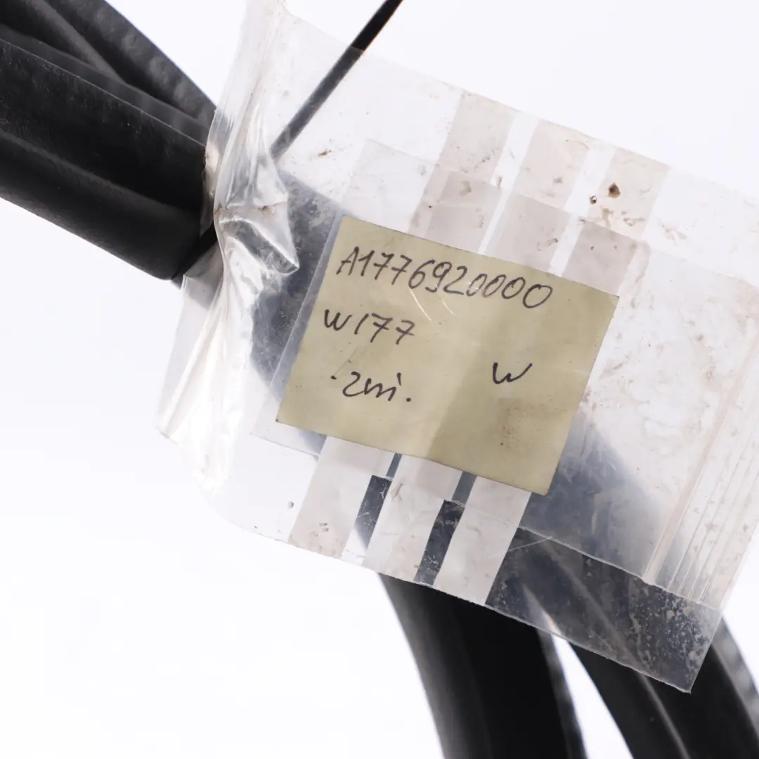 Joint Avant Porte Latérale Gauche Droite Caoutchouc pour Mercedes W177 à propos du numéro de pièce A1776920000 Mercedes W177 Joint Avant Porte Latérale Gauche Droite Caoutchouc - SKU A1776920000 - Numéro de pièce A1776920000