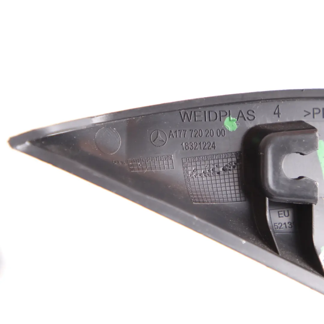 Osłona Trójkąt Lusterka Prawy Przód do Mercedes W177 o numerze A1777202000 Mercedes W177 Osłona Trójkąt Lusterka Prawy Przód - SKU A1777202000 - Numer Części A1777202000