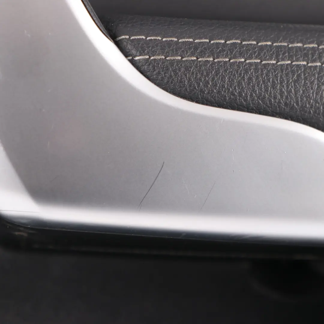 Scheda Porta Anteriore Destra Trim Panel Cover Finta Pelle Nera per Mercedes W177 con numero di parte A1777208405 Mercedes W177 Scheda Porta Anteriore Destra Trim Panel Cover Finta Pelle Nera - SKU A1777208405 - Numero di parte A1777208405