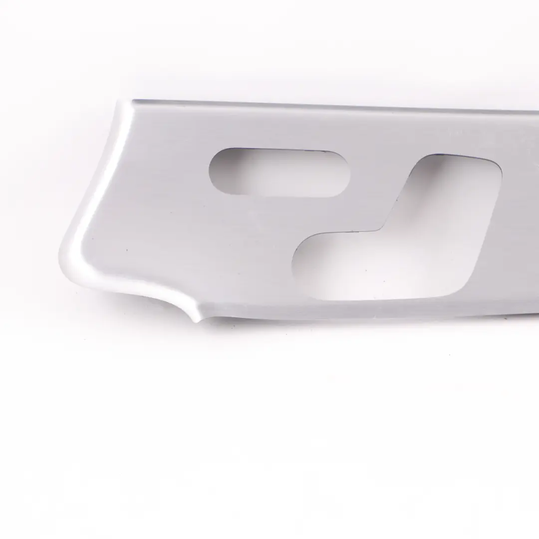 Mercedes W177 Siège Interrupteur Garniture Carte Porte Bande Avant Droite - SKU A1777209001 - Numéro de pièce A1777209001