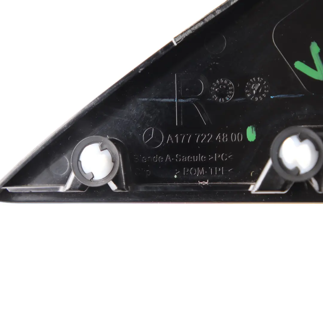 Fensterdreieck Vorne Rechts Trim Abdeckung Hochglanz für Mercedes W177 mit Teilenummer A1777224800 Mercedes W177 Fensterdreieck Vorne Rechts Trim Abdeckung Hochglanz - SKU A1777224800 - Teilenummer A1777224800