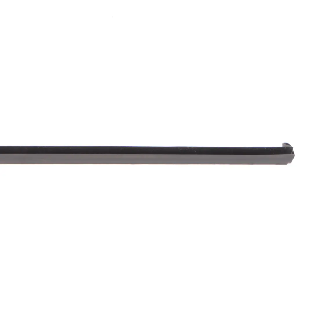 Mercedes W177 Guarnizione Finestra Porta Anteriore Sinistra Striscia A1777258100 - SKU A1777250101 - Numero di parte A1777250101
