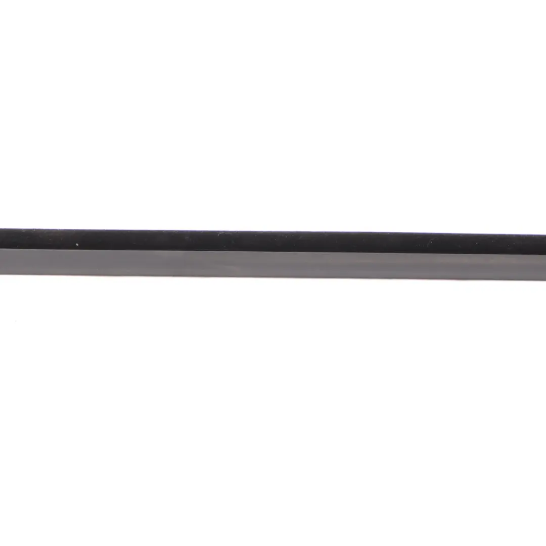 Mercedes W177 Guarnizione Finestra Porta Anteriore Sinistra Striscia A1777258100 - SKU A1777250101 - Numero di parte A1777250101