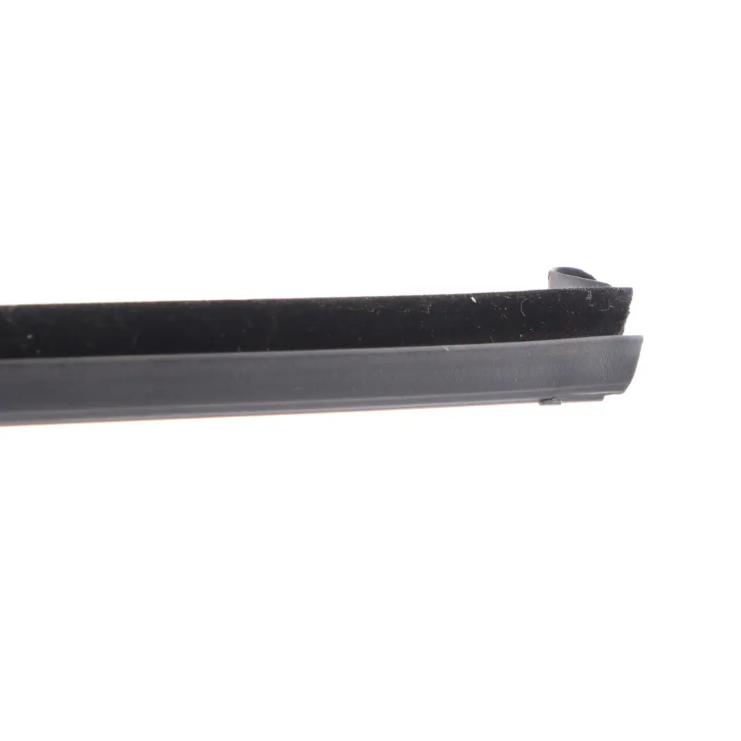 Mercedes W177 Guarnizione Finestra Porta Anteriore Sinistra Striscia A1777258100 - SKU A1777250101 - Numero di parte A1777250101